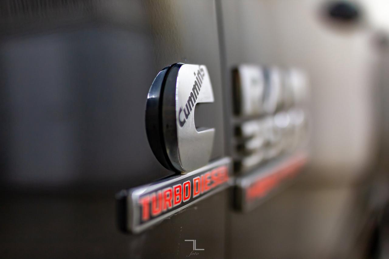 2015 Ram 3500 4x4 Crew Cab SLT Dually Diesel Manual Red Deer AB