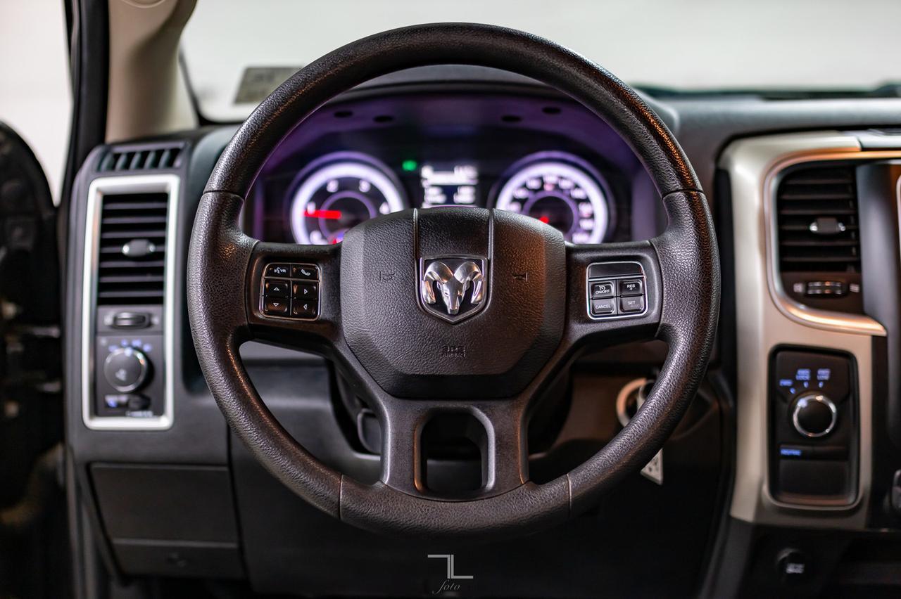 2015 Ram 3500 4x4 Crew Cab SLT Dually Diesel Manual Red Deer AB