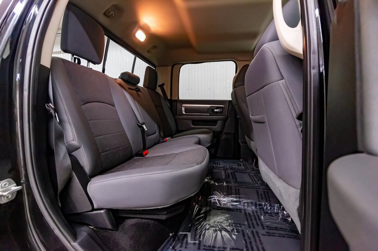 2015 Ram 3500 4x4 Crew Cab SLT Dually Diesel Manual Red Deer AB