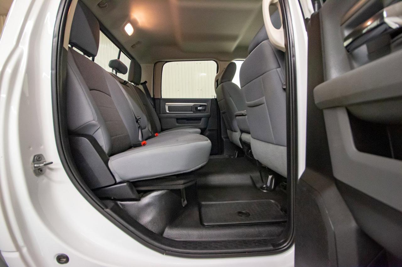 2015 Ram 3500 4x4 Crew Cab SLT Longbox Red Deer AB