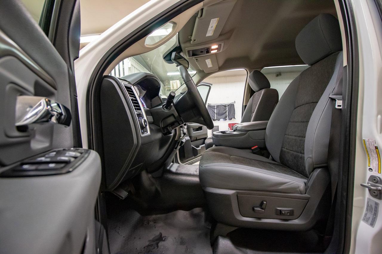 2015 Ram 3500 4x4 Crew Cab SLT Longbox Red Deer AB