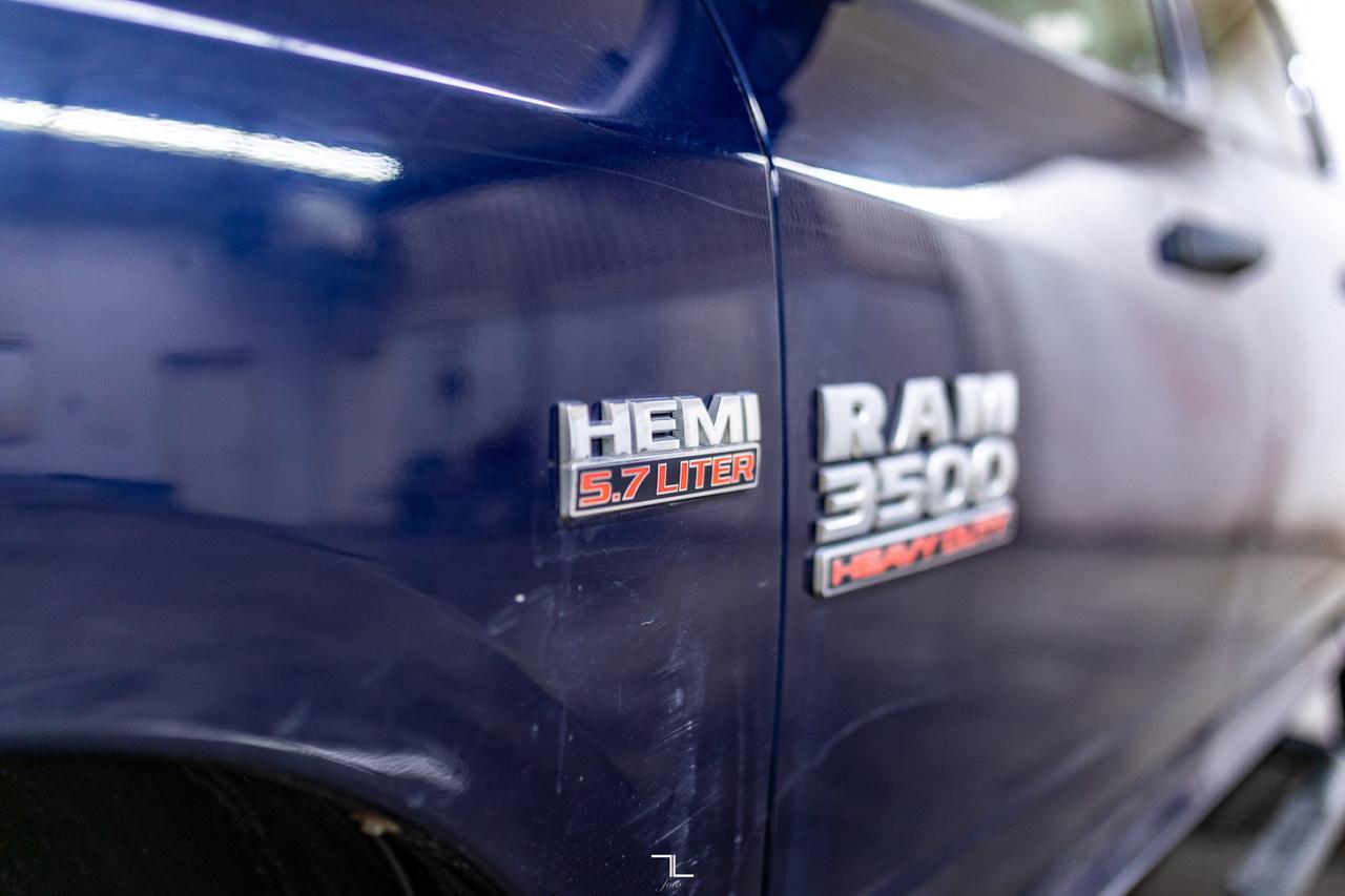 2015 Ram 3500 4x4 Crew Cab ST HEMI Longbox Red Deer AB