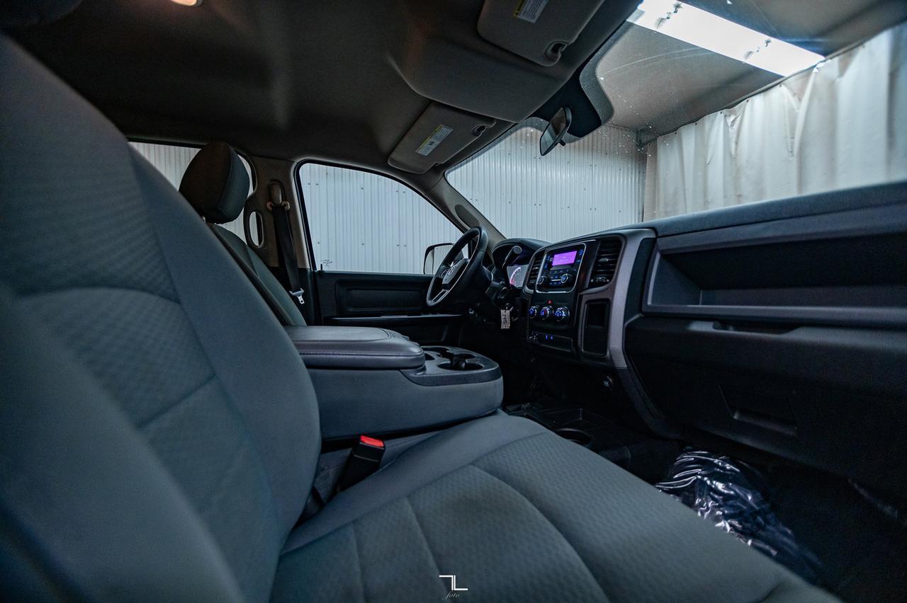 2015 Ram 3500 4x4 Crew Cab ST HEMI Longbox Red Deer AB