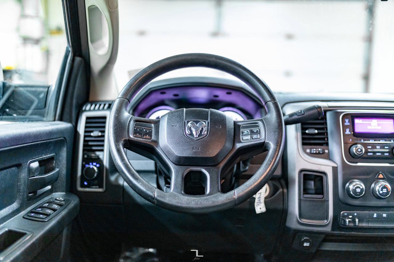 2015 Ram 3500 4x4 Crew Cab ST HEMI Longbox Red Deer AB