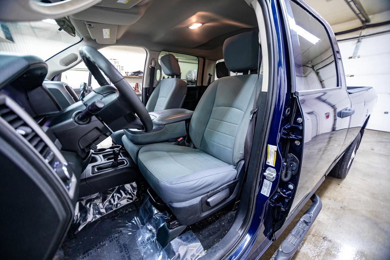 2015 Ram 3500 4x4 Crew Cab ST HEMI Longbox Red Deer AB