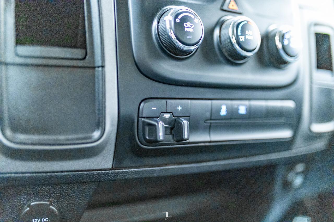 2015 Ram 3500 4x4 Crew Cab ST HEMI Longbox Red Deer AB