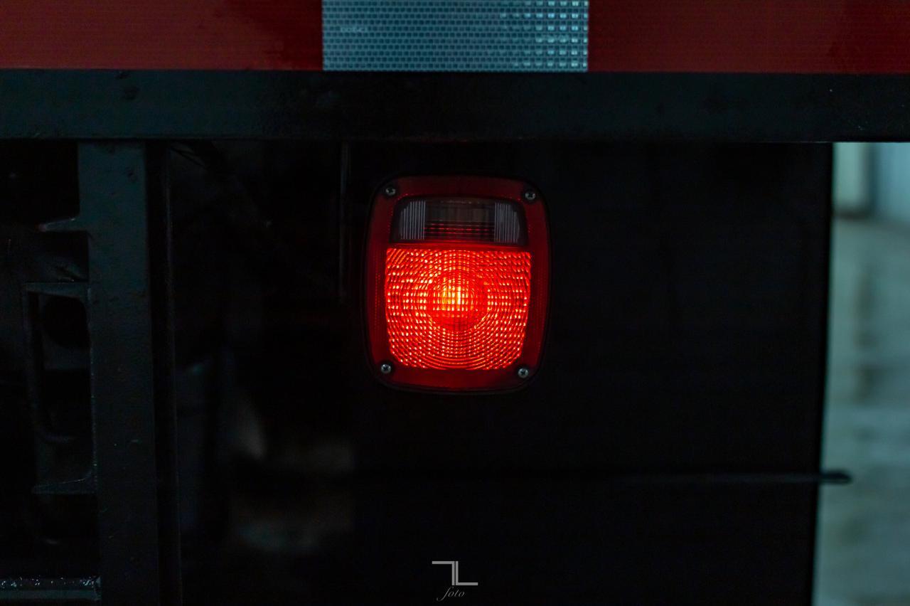 2015 Ram 3500 4x4 Reg Cab ST Dually Deck HEMI Red Deer AB