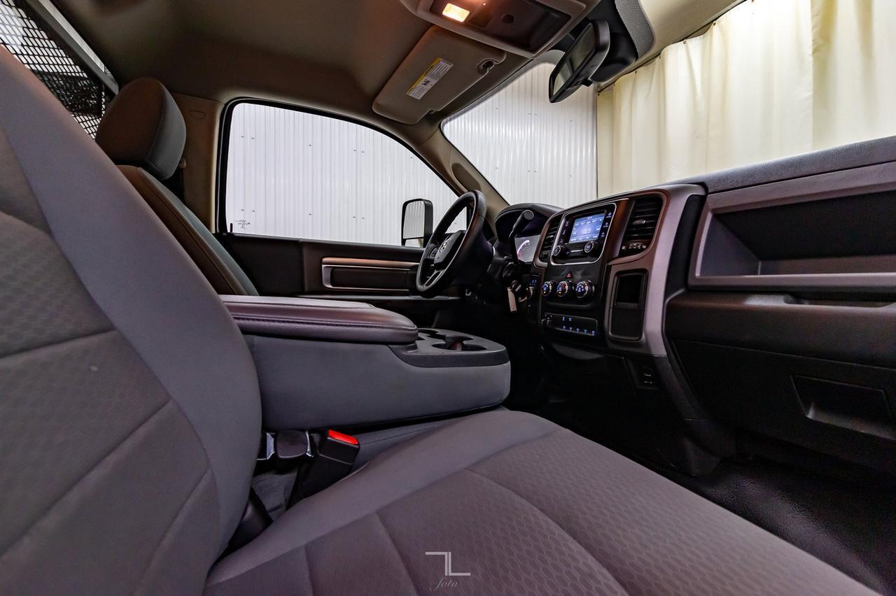 2015 Ram 3500 4x4 Reg Cab ST Dually Deck HEMI Red Deer AB