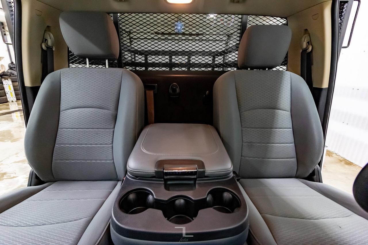 2015 Ram 3500 4x4 Reg Cab ST Dually Deck HEMI Red Deer AB