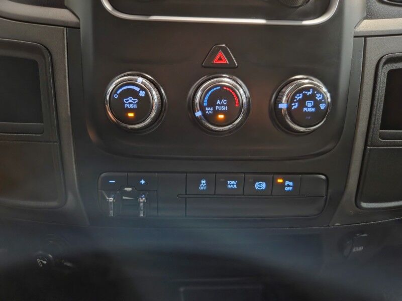2015 Ram 3500 Flatbed Dually 6.7L Diesel Tool Boxes Gooseneck NEW Tires FREE WARRANTY Arlington TX