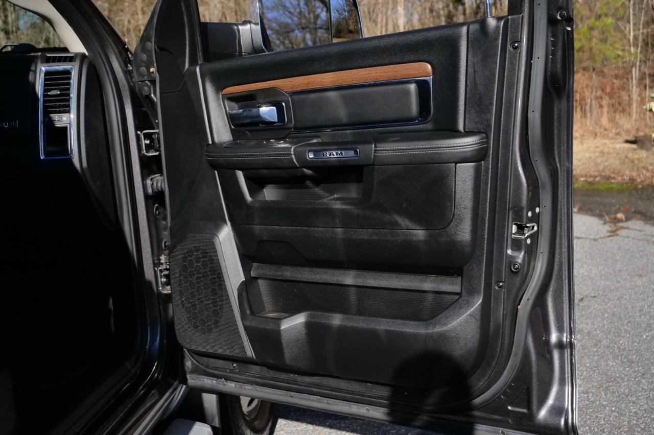 2015 Ram 3500 Laramie 4X4 / DRW / Long Box / Turbo Diesel! Lincolnton NC