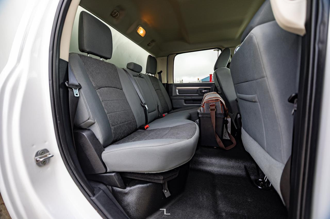 2015 Ram 5500 4x4 Crew Cab SLT Cube Van Diesel AISIN Red Deer AB