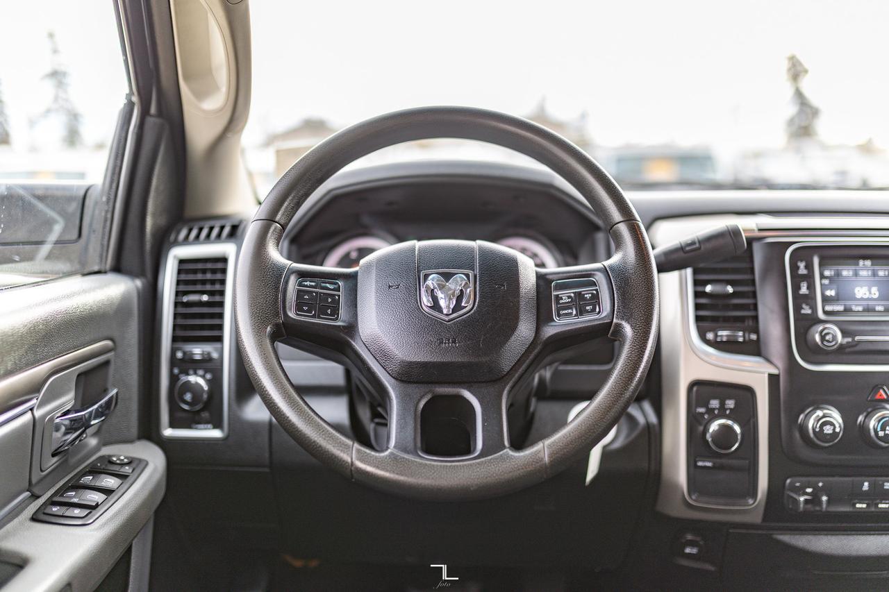 2015 Ram 5500 4x4 Crew Cab SLT Cube Van Diesel AISIN Red Deer AB