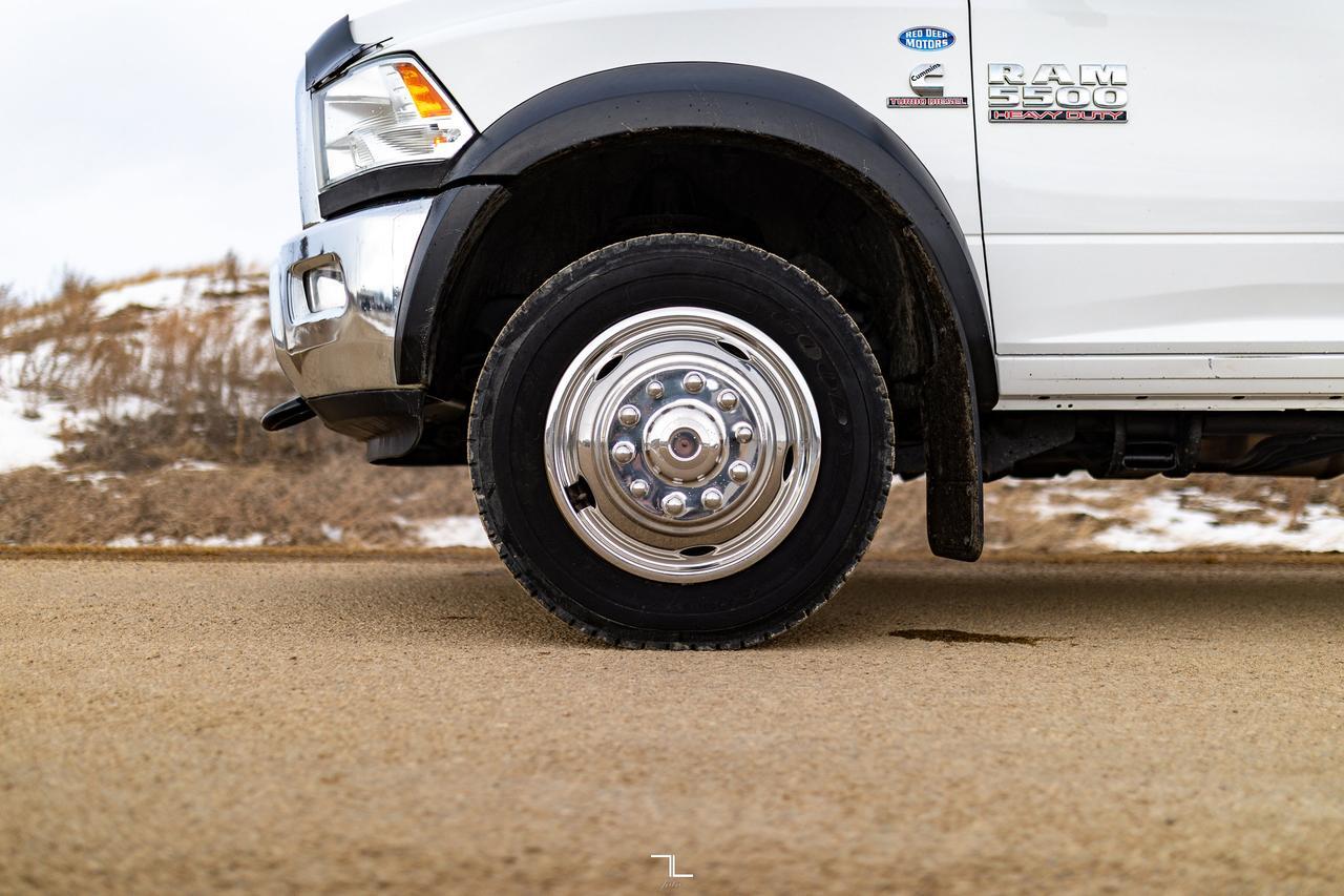 2015 Ram 5500 4x4 Crew Cab SLT Cube Van Diesel AISIN Red Deer AB