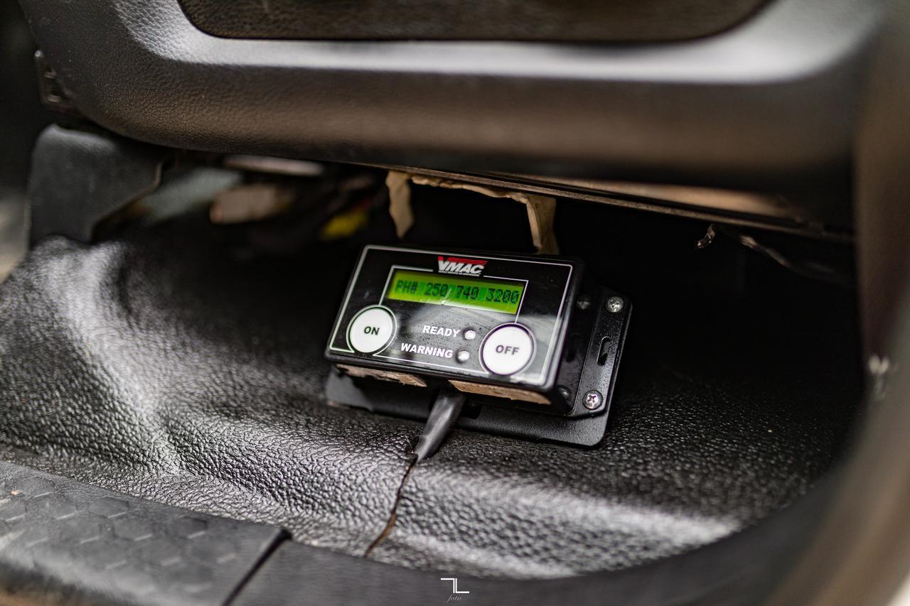 2015 Ram 5500 4x4 Crew Cab SLT Cube Van Diesel AISIN Red Deer AB