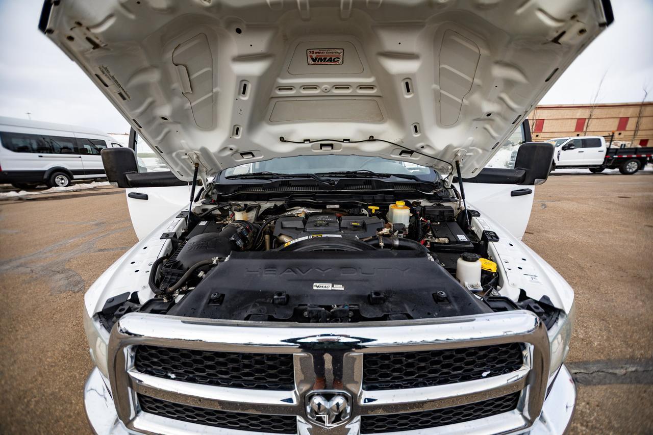 2015 Ram 5500 4x4 Crew Cab SLT Cube Van Diesel AISIN Red Deer AB