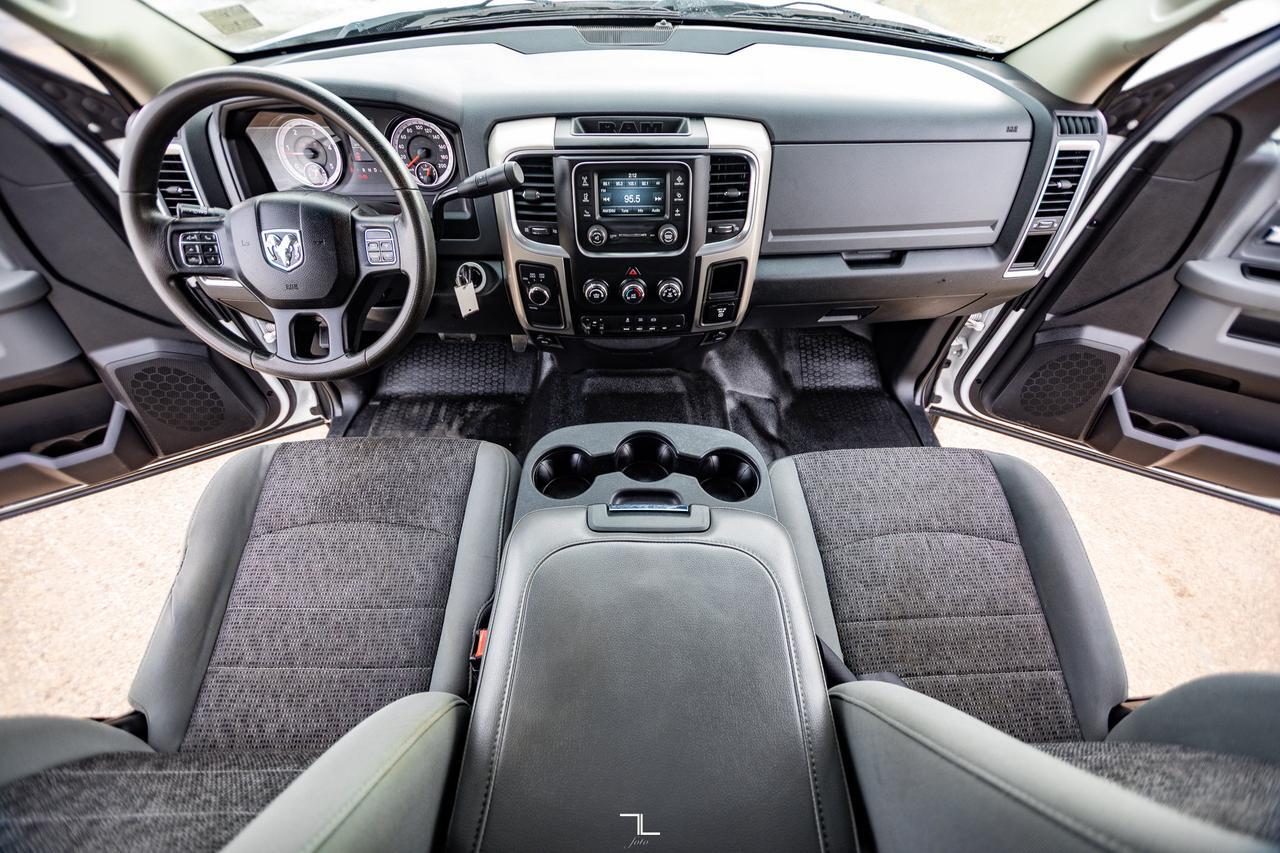 2015 Ram 5500 4x4 Crew Cab SLT Cube Van Diesel AISIN Red Deer AB