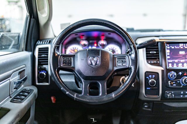 2015 Ram 5500 4x4 Crew Cab SLT Picker Diesel AISIN Nav Red Deer AB