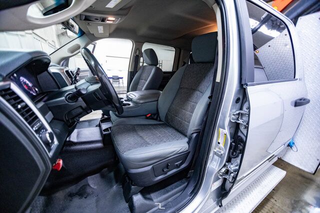 2015 Ram 5500 4x4 Crew Cab SLT Picker Diesel AISIN Nav Red Deer AB