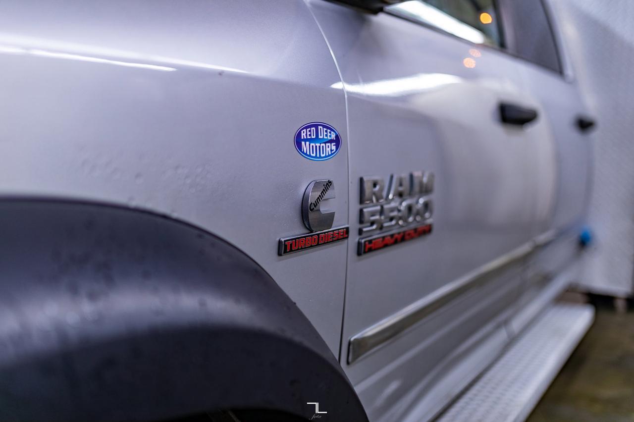 2015 Ram 5500 4x4 Crew Cab SLT Picker Diesel AISIN Nav Red Deer AB