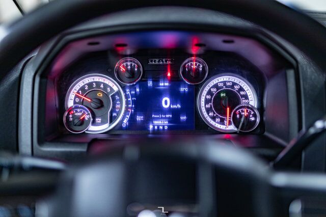 2015 Ram 5500 4x4 Crew Cab SLT Picker Diesel AISIN Nav Red Deer AB