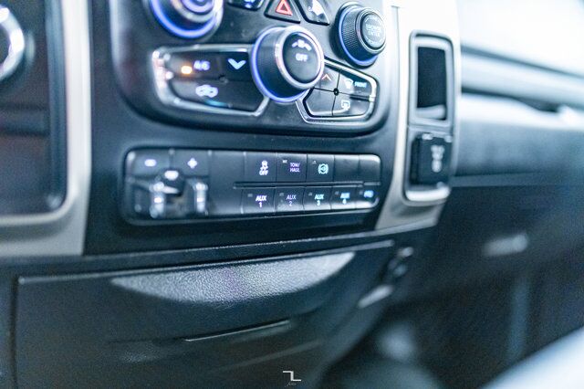 2015 Ram 5500 4x4 Crew Cab SLT Picker Diesel AISIN Nav Red Deer AB