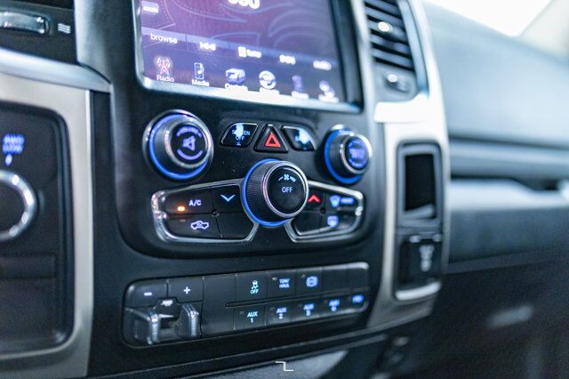 2015 Ram 5500 4x4 Crew Cab SLT Picker Diesel AISIN Nav Red Deer AB