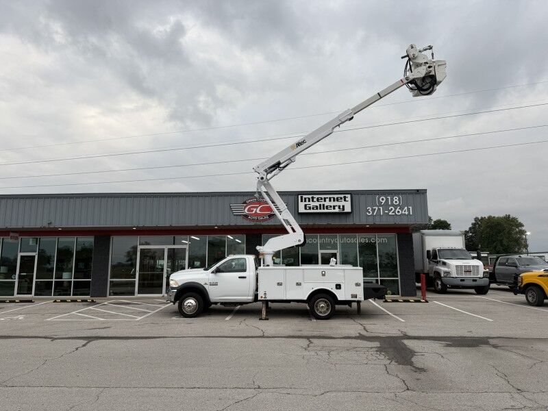 2015 Ram 5500 4x4 Diesel Altec Bucket Truck Tradesman Collinsville OK