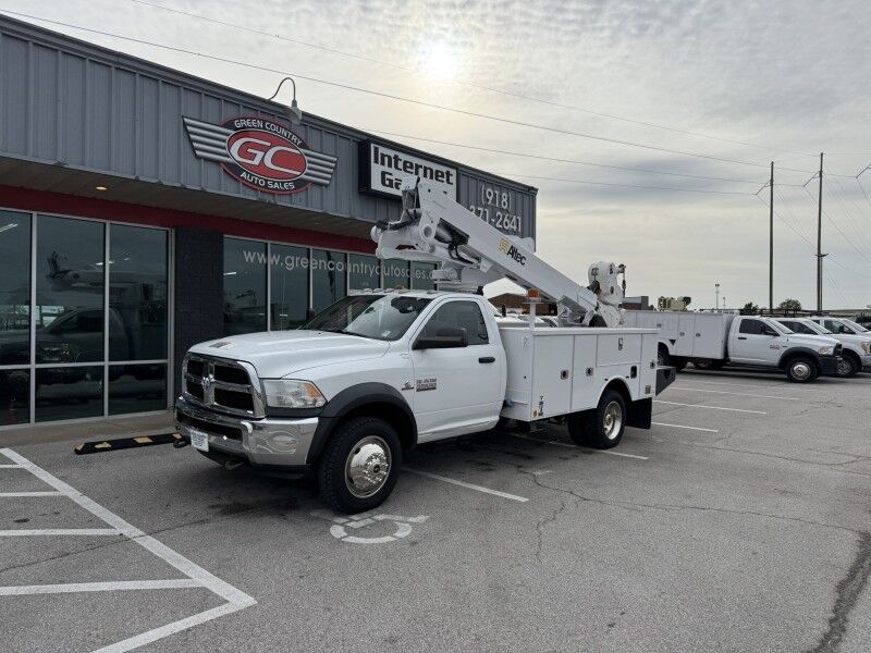 2015 Ram 5500 4x4 Diesel Altec Bucket Truck Tradesman Collinsville OK