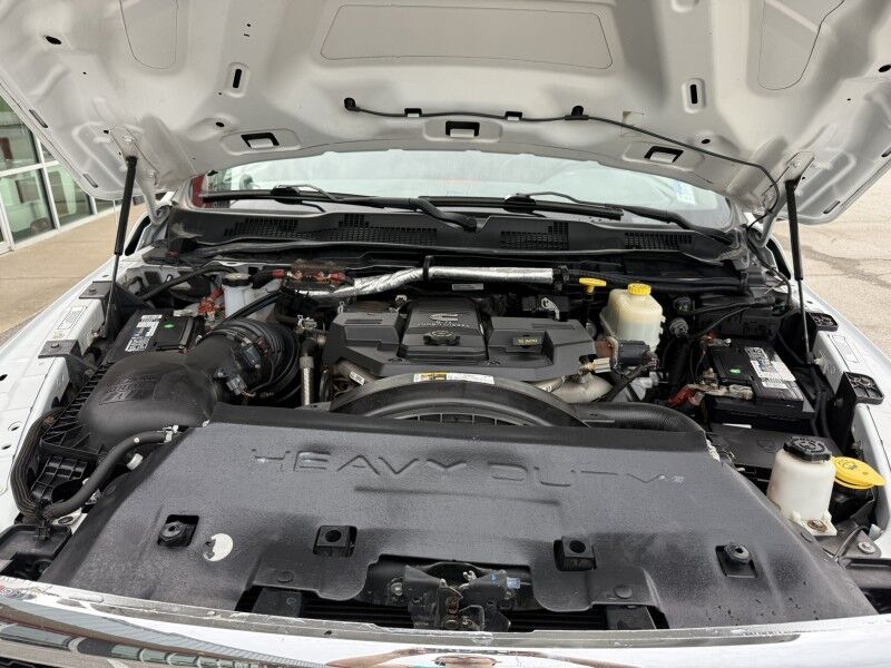 2015 Ram 5500 4x4 Diesel Altec Bucket Truck Tradesman Collinsville OK