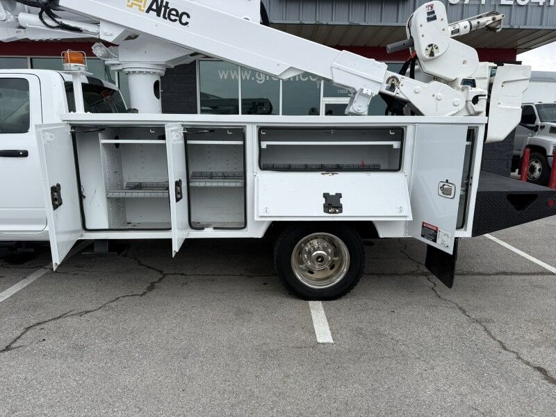 2015 Ram 5500 4x4 Diesel Altec Bucket Truck Tradesman Collinsville OK
