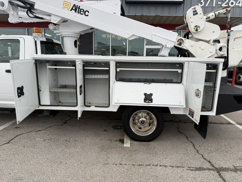 2015 Ram 5500 4x4 Diesel Altec Bucket Truck Tradesman Collinsville OK