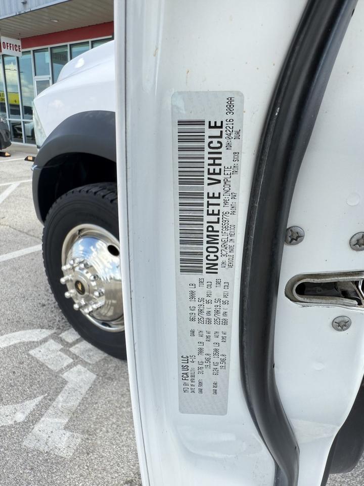 2015 Ram 5500 4x4 Diesel Skirted Flatbed Tradesman Collinsville OK