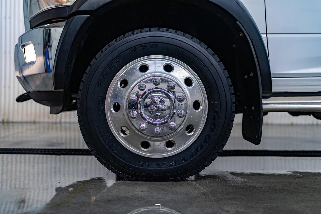 2015 Ram 5500 4x4 Reg Cab SLT Deck Diesel AISIN Red Deer AB