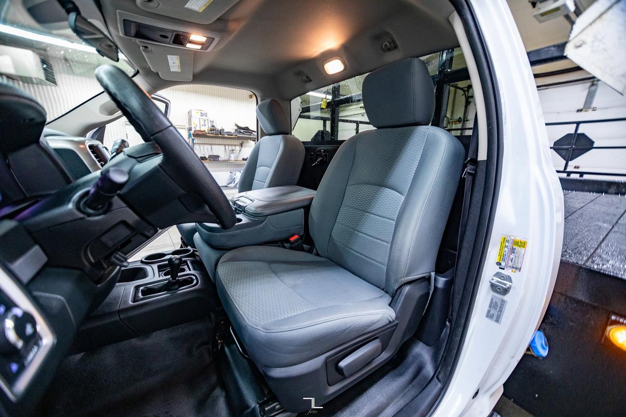 2015 Ram 5500 4x4 Reg Cab SLT Deck Diesel AISIN Red Deer AB