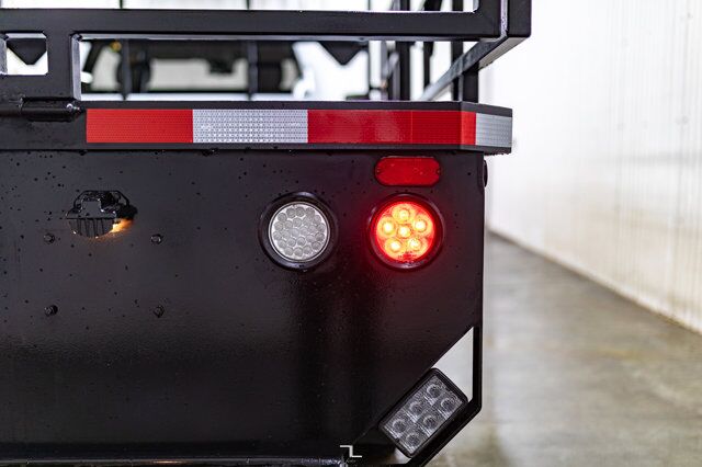 2015 Ram 5500 4x4 Reg Cab SLT Deck Diesel AISIN Red Deer AB