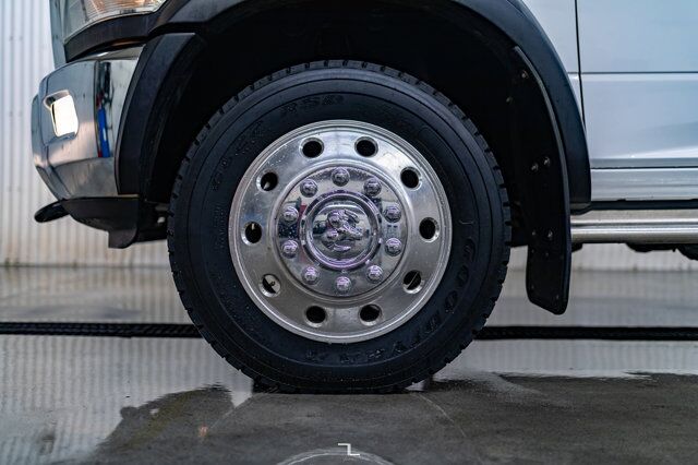 2015 Ram 5500 4x4 Reg Cab SLT Deck Diesel AISIN Red Deer AB