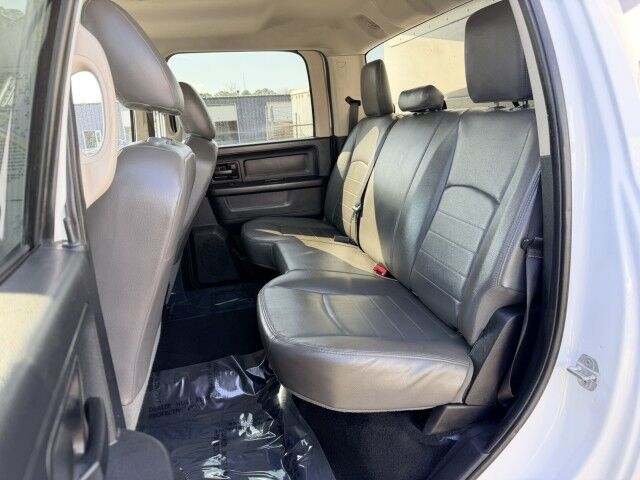 2015 Ram 5500 Crew Cab Walk In Service Body & Ladder Rack Henrico VA