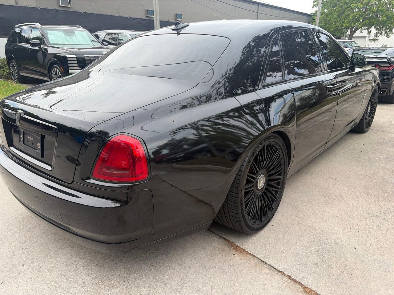2015 Rolls-Royce Ghost Base