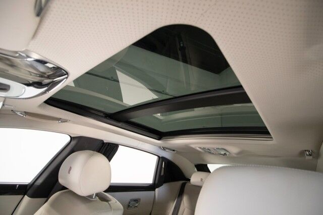 2015 Rolls-Royce Ghost EWB ($440,165 MSRP!!) *EXTENDED WHEEL BASE* *ONLY 5300 MILES* *1-OWNER* *$116,000 IN OPTIONS!* *CURTAINS* San Diego CA