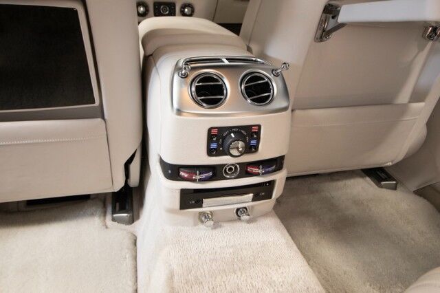 2015 Rolls-Royce Ghost EWB ($440,165 MSRP!!) *EXTENDED WHEEL BASE* *ONLY 5300 MILES* *1-OWNER* *$116,000 IN OPTIONS!* *CURTAINS* San Diego CA