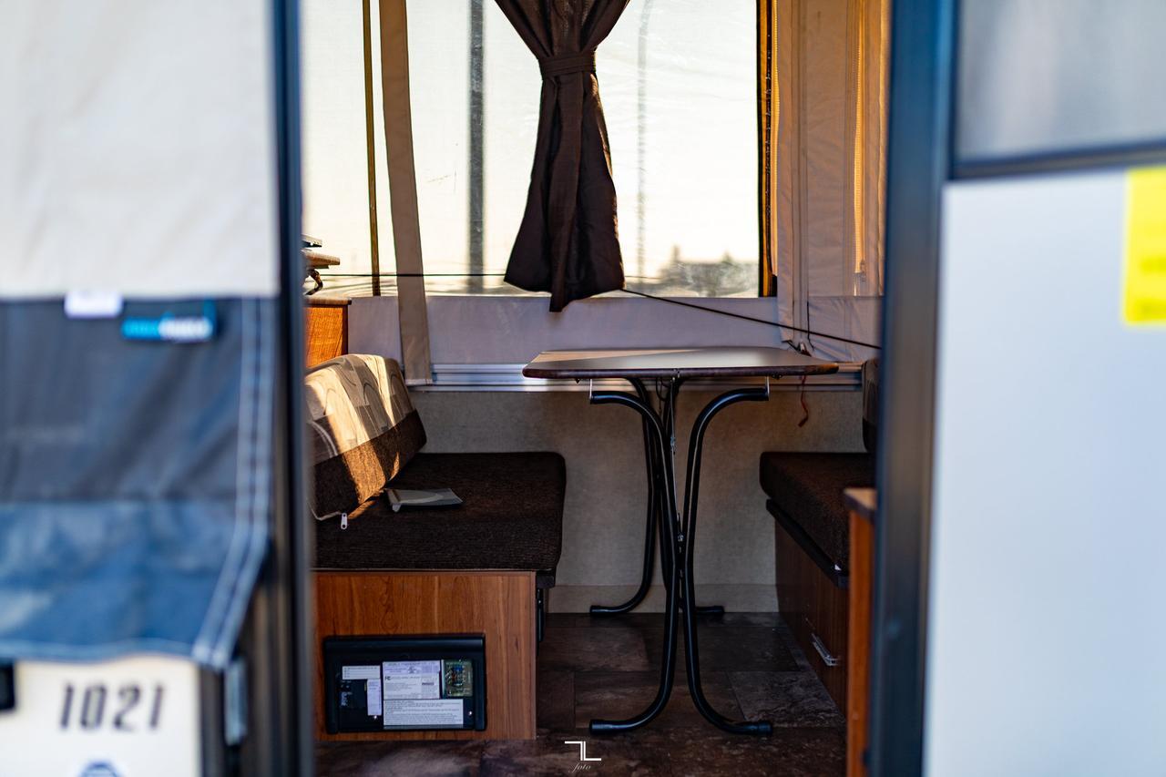 2015 Starcraft Comet Tent Trailer Kitchen Sleeps 6 Red Deer AB