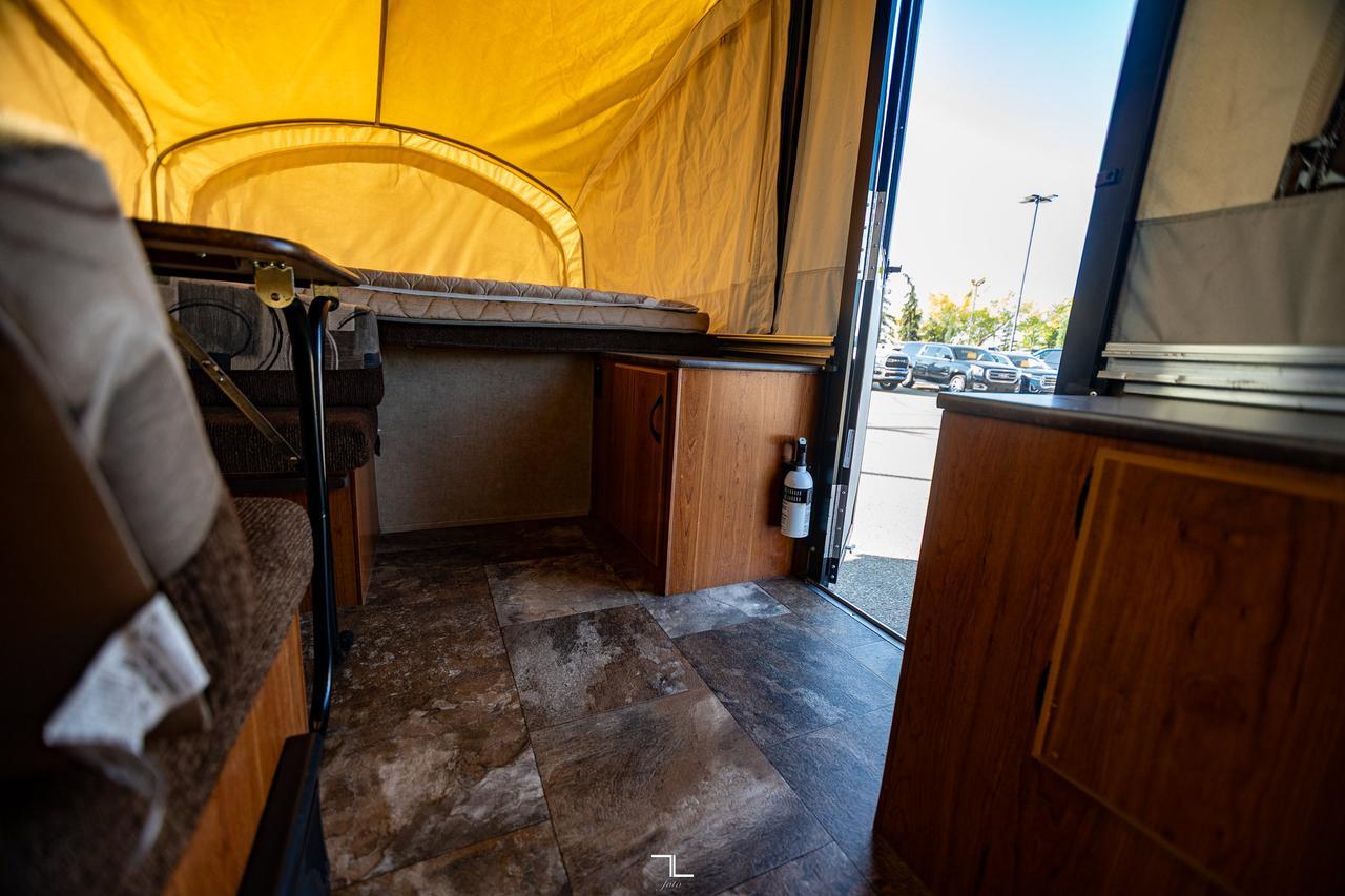 2015 Starcraft Comet Tent Trailer Kitchen Sleeps 6 Red Deer AB