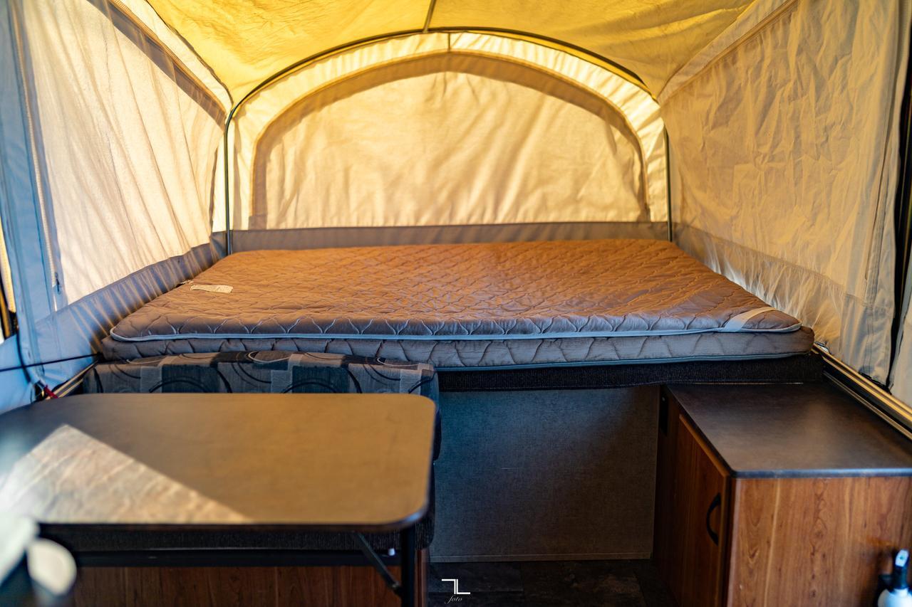 2015 Starcraft Comet Tent Trailer Kitchen Sleeps 6 Red Deer AB