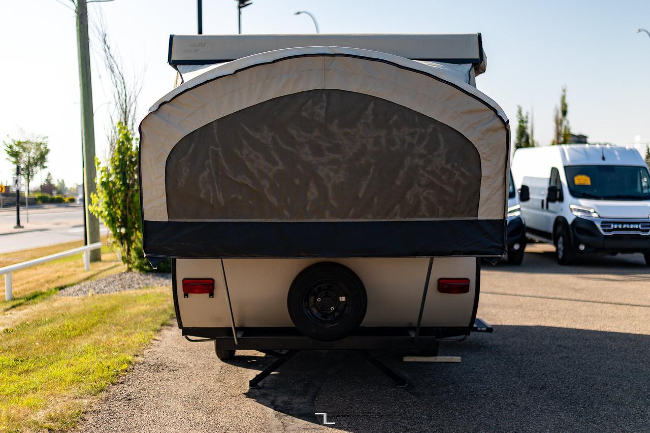 2015 Starcraft Comet Tent Trailer Kitchen Sleeps 6 Red Deer AB