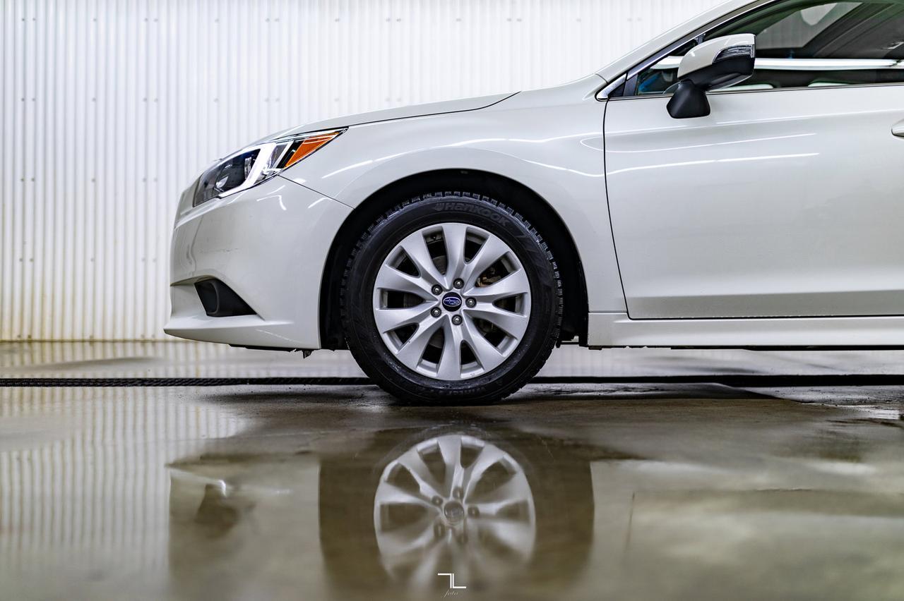 2015 Subaru Legacy AWD Premium Roof BCam Red Deer AB