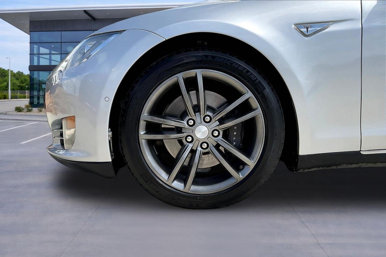 2015 TESLA MODEL S 70D Houston TX