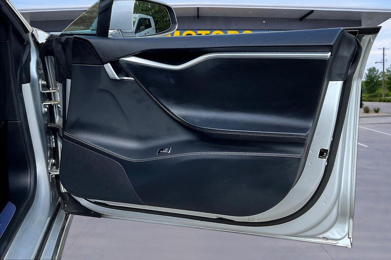 2015 TESLA MODEL S 70D Houston TX