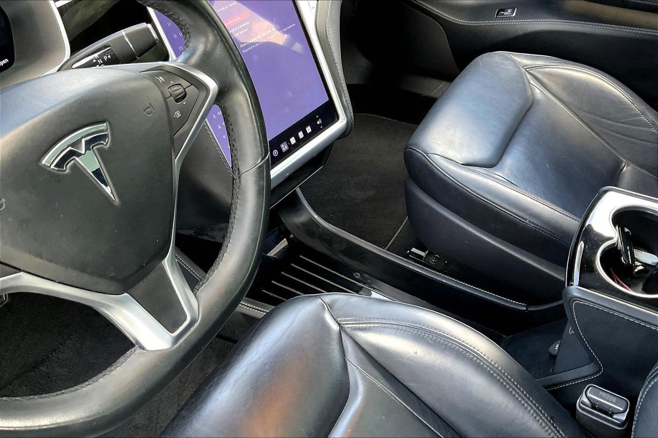 2015 TESLA MODEL S 70D Houston TX