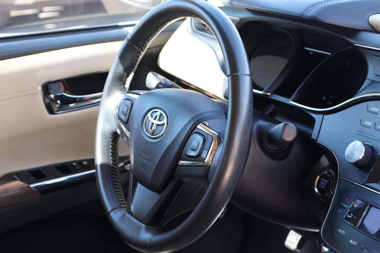 2015 TOYOTA AVALON XLE Houston TX
